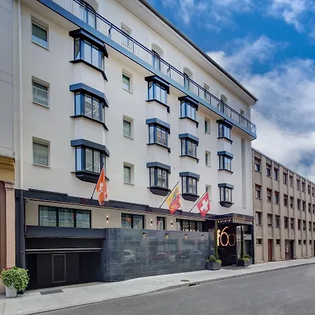 Hotel Design F6 3*